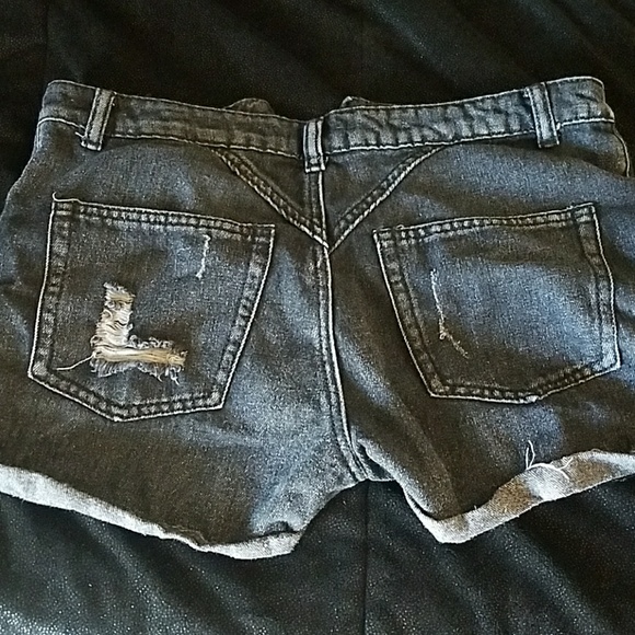 Denim shorts - Picture 2 of 2